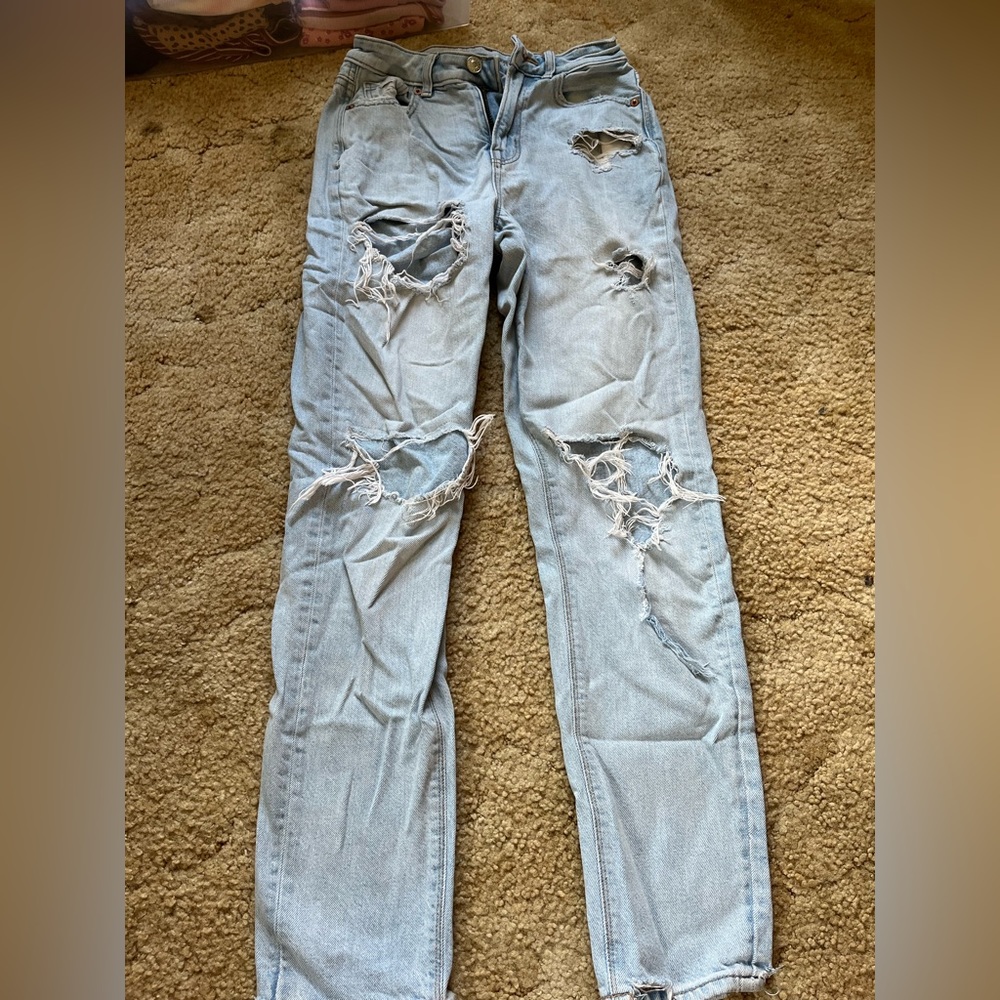 american eagle mom jeans